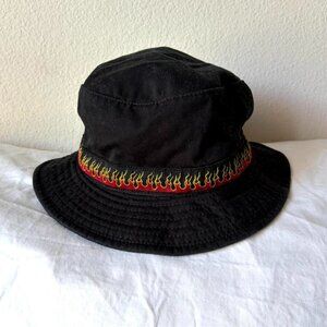 Vintage Black Flame Print Bucket Hat y2k 2000s 90s